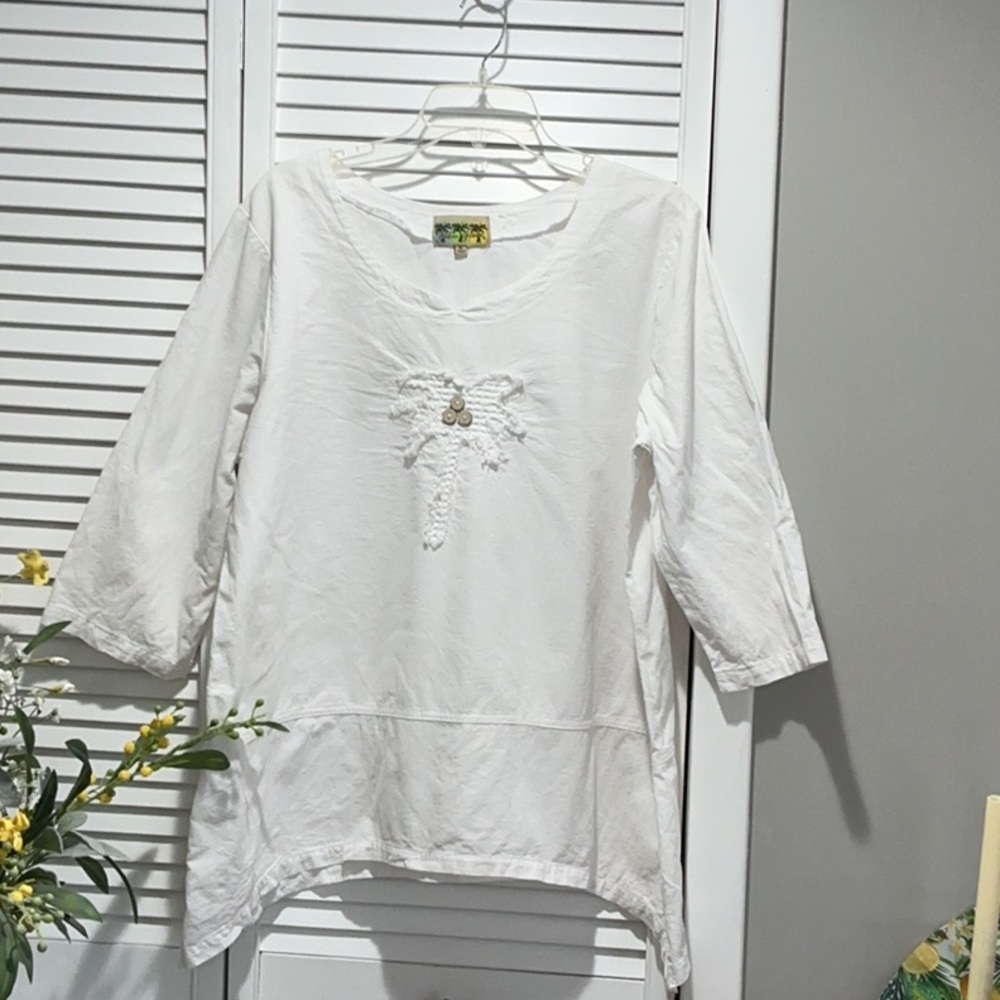 White Embroidered 3/4 Sleeve Top